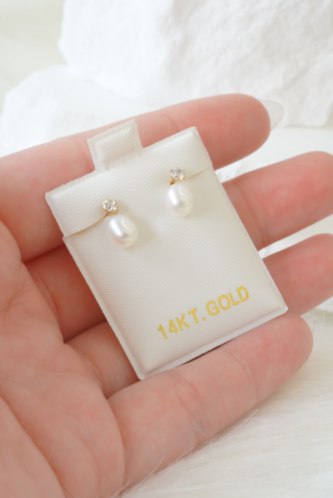 14k Baby Earrings - Pearl Beauty