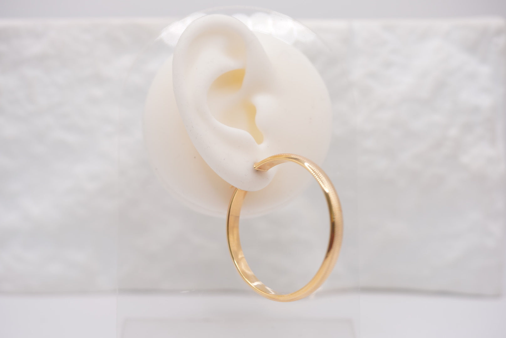 14k Hoop Earrings - Grace Circle