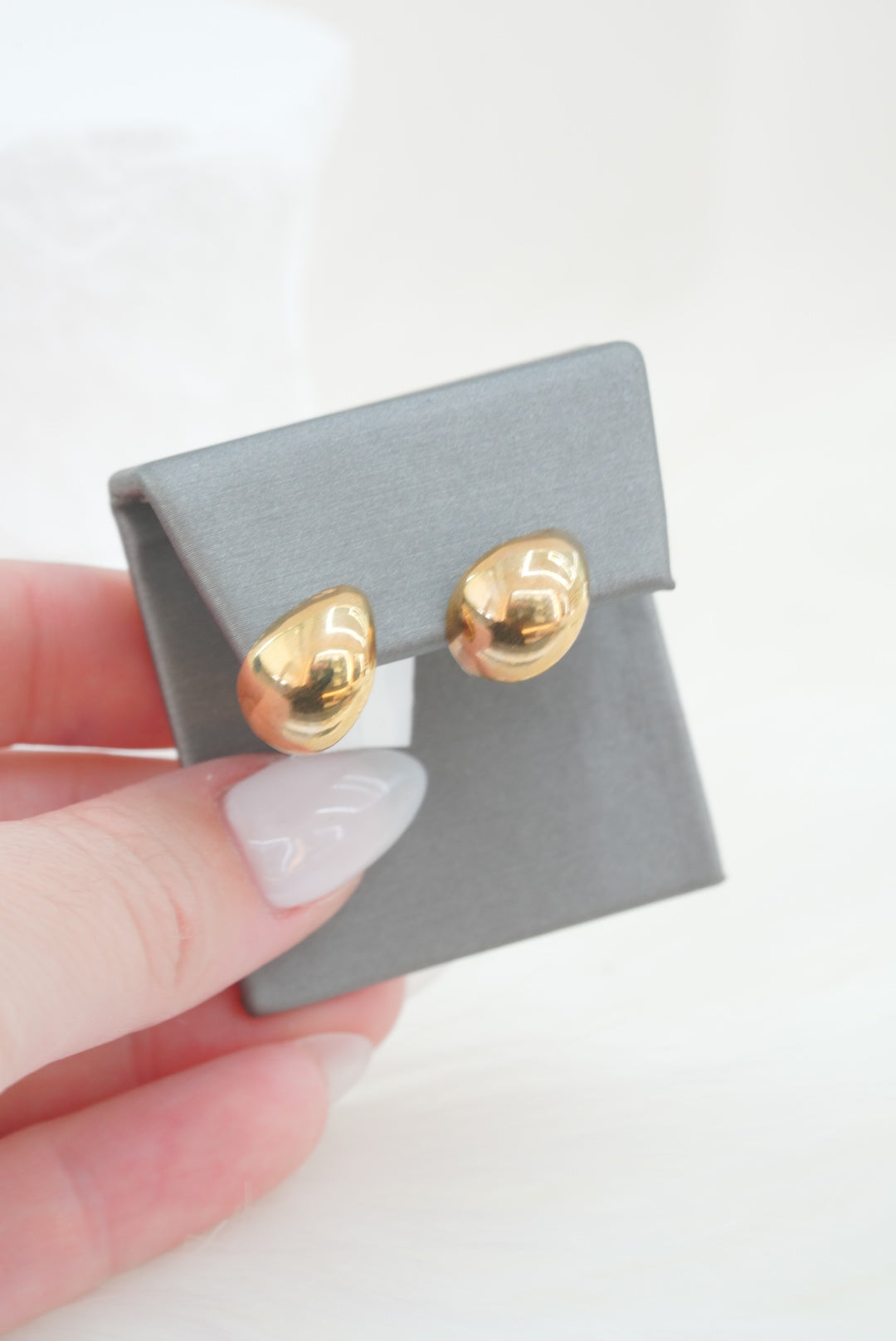 10k Earrings - Bold Drops