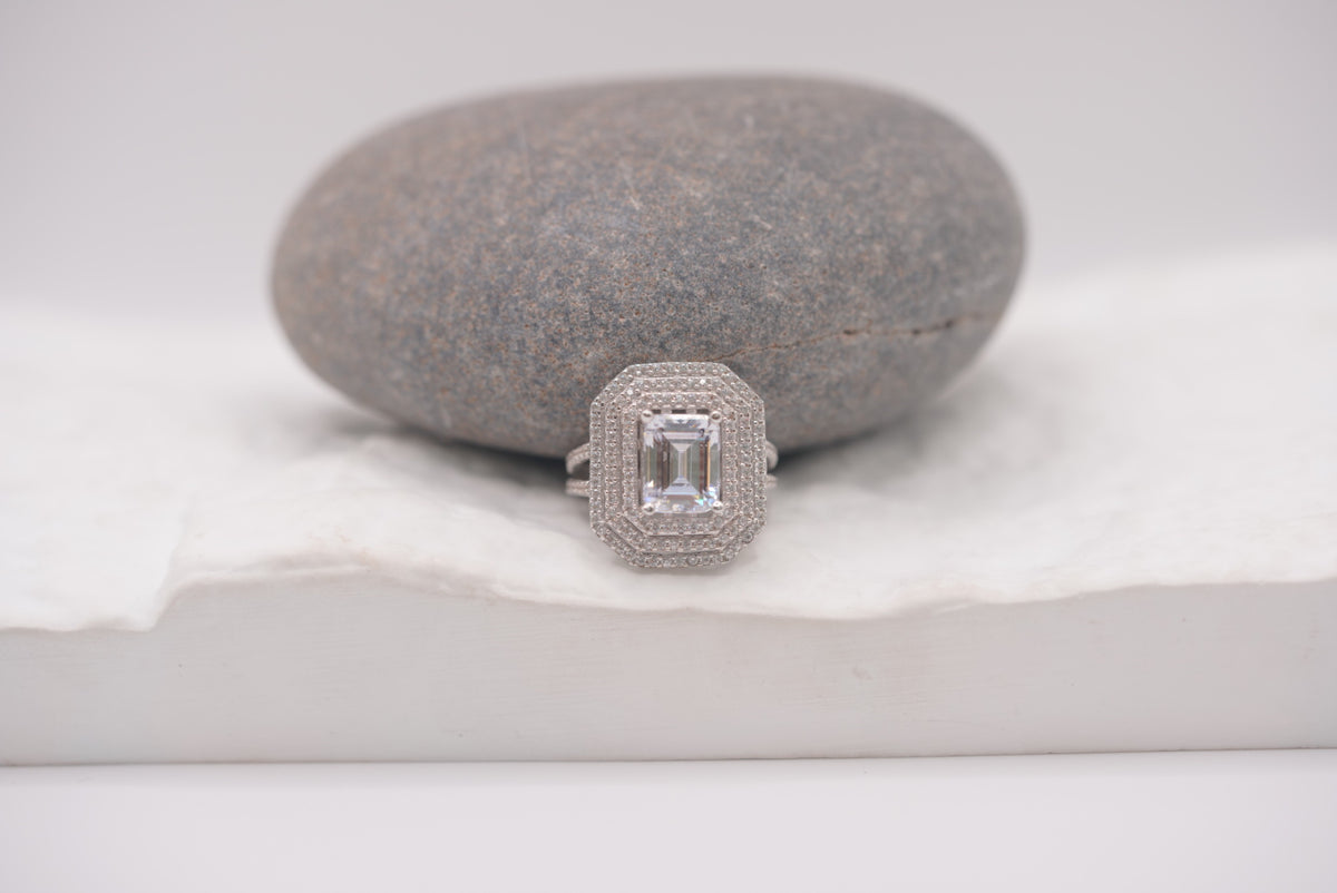 14k Engagement Ring - The Queen