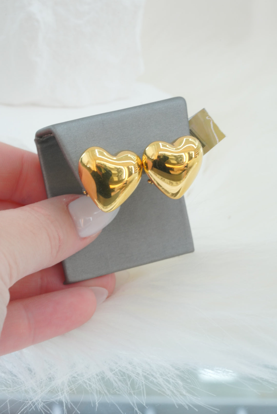 14k Earrings - Puffed Bold Hearts
