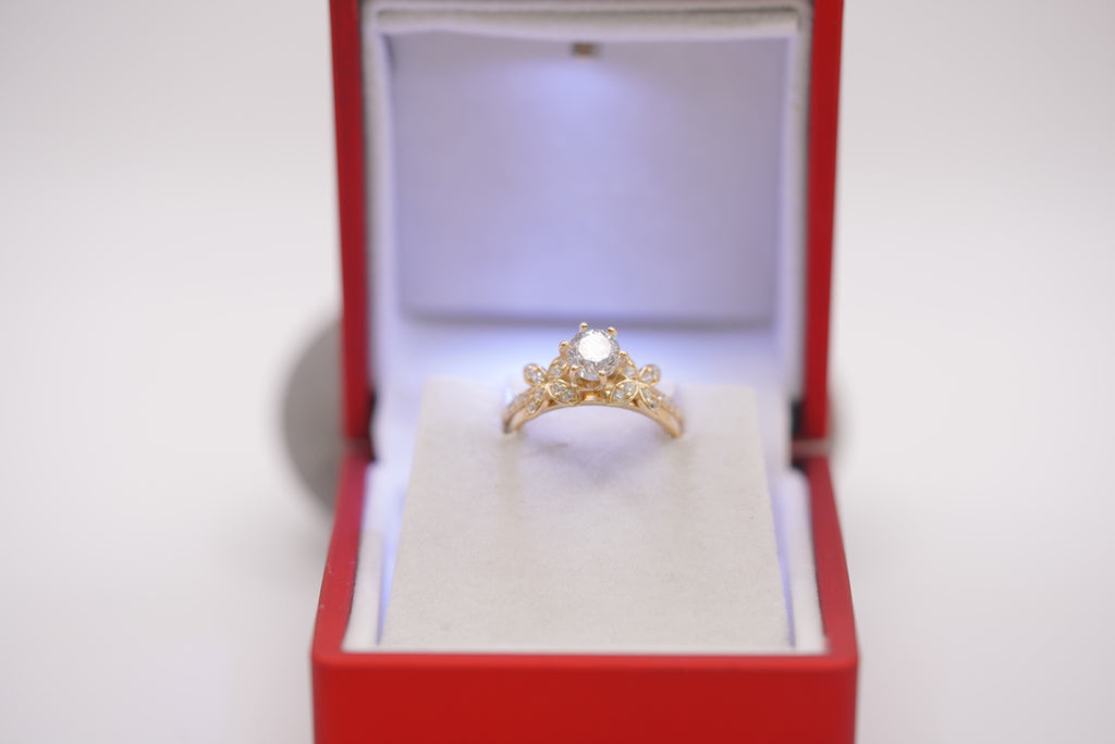 10k Engagement Rings - Duo Love