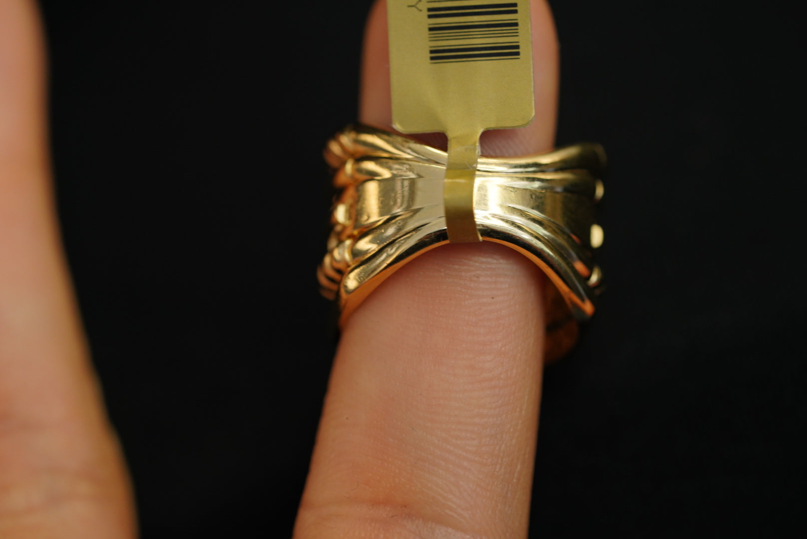 14k Thick Design Ring