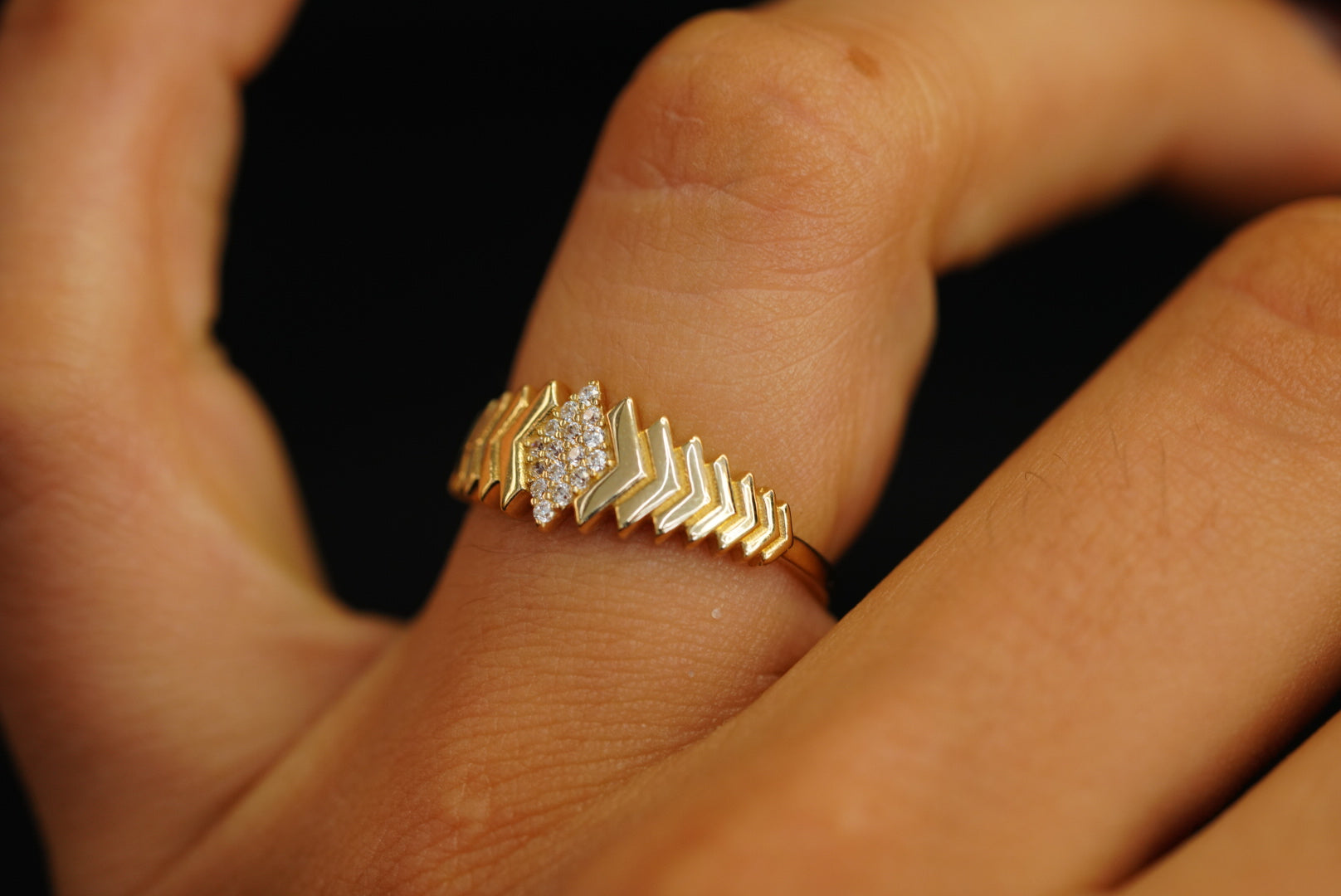 14k Crystal Triangles Ring New