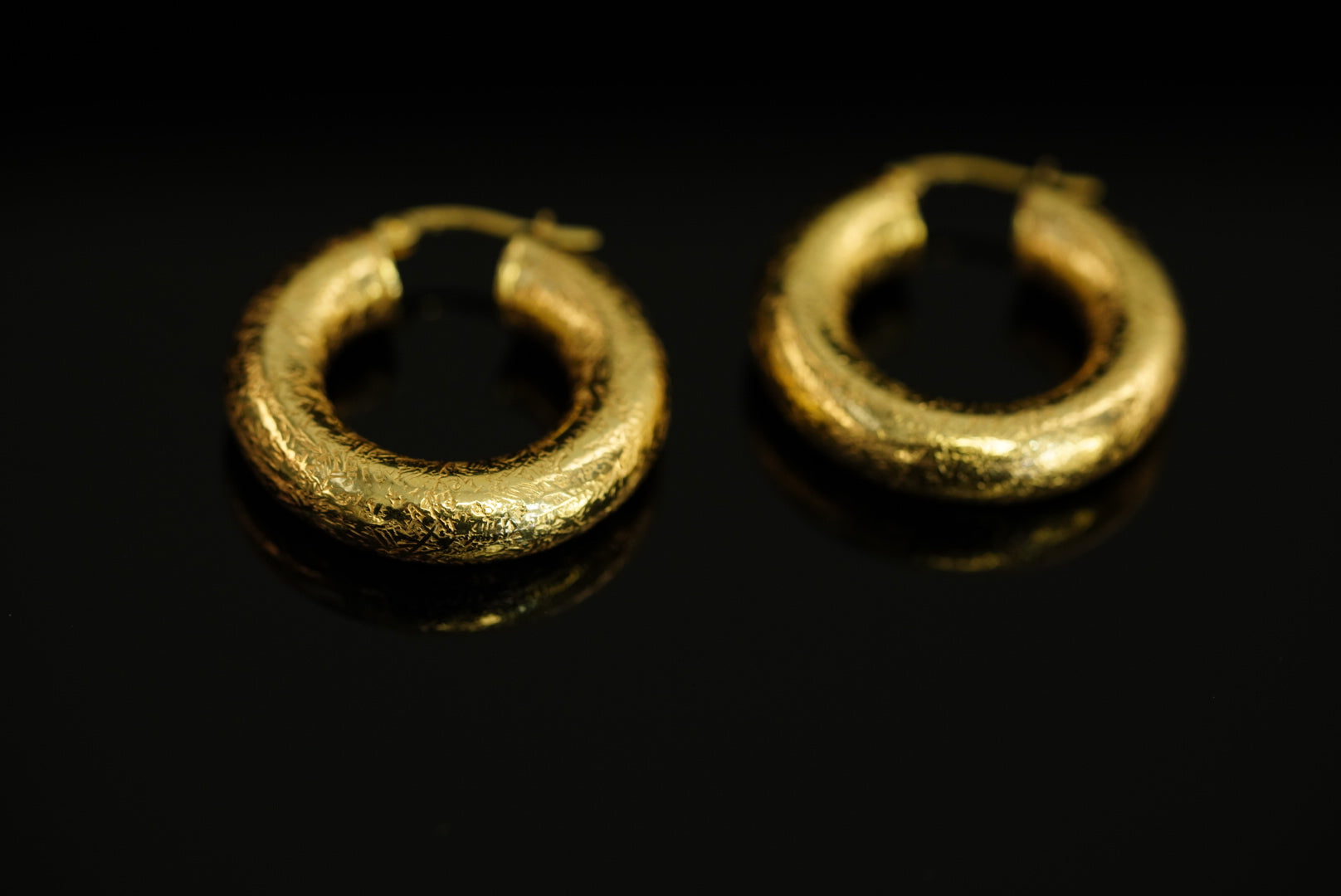 14k Textured Thick Hoops