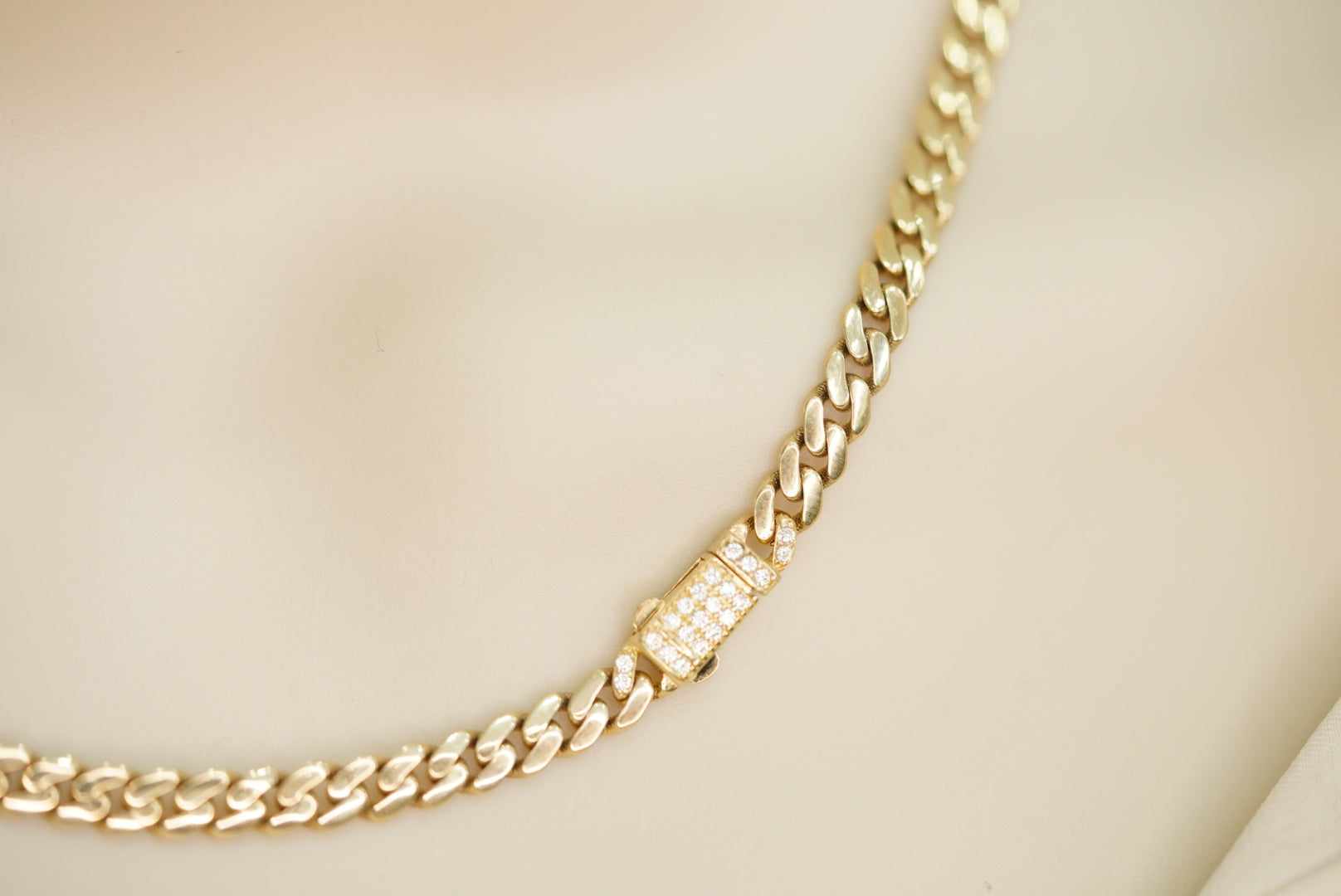 14k/10k Cuban Link with Crystal Closure