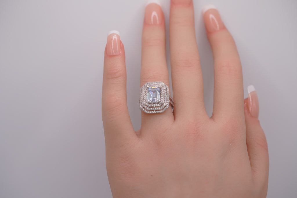 14k Engagement Ring - The Queen