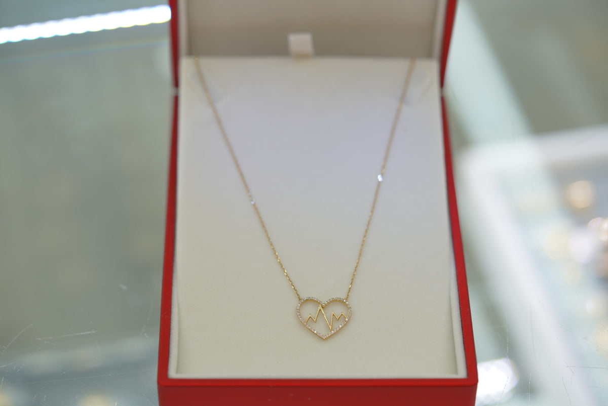 10k Women’s Necklace - Beating Heart