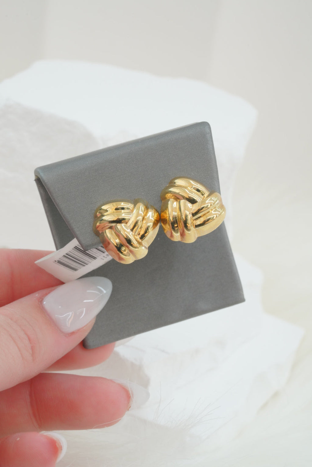 10k Earrings - Bold Knots