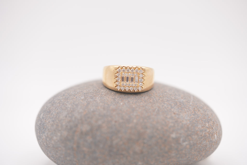 14k Women’s Ring - Classy Lady