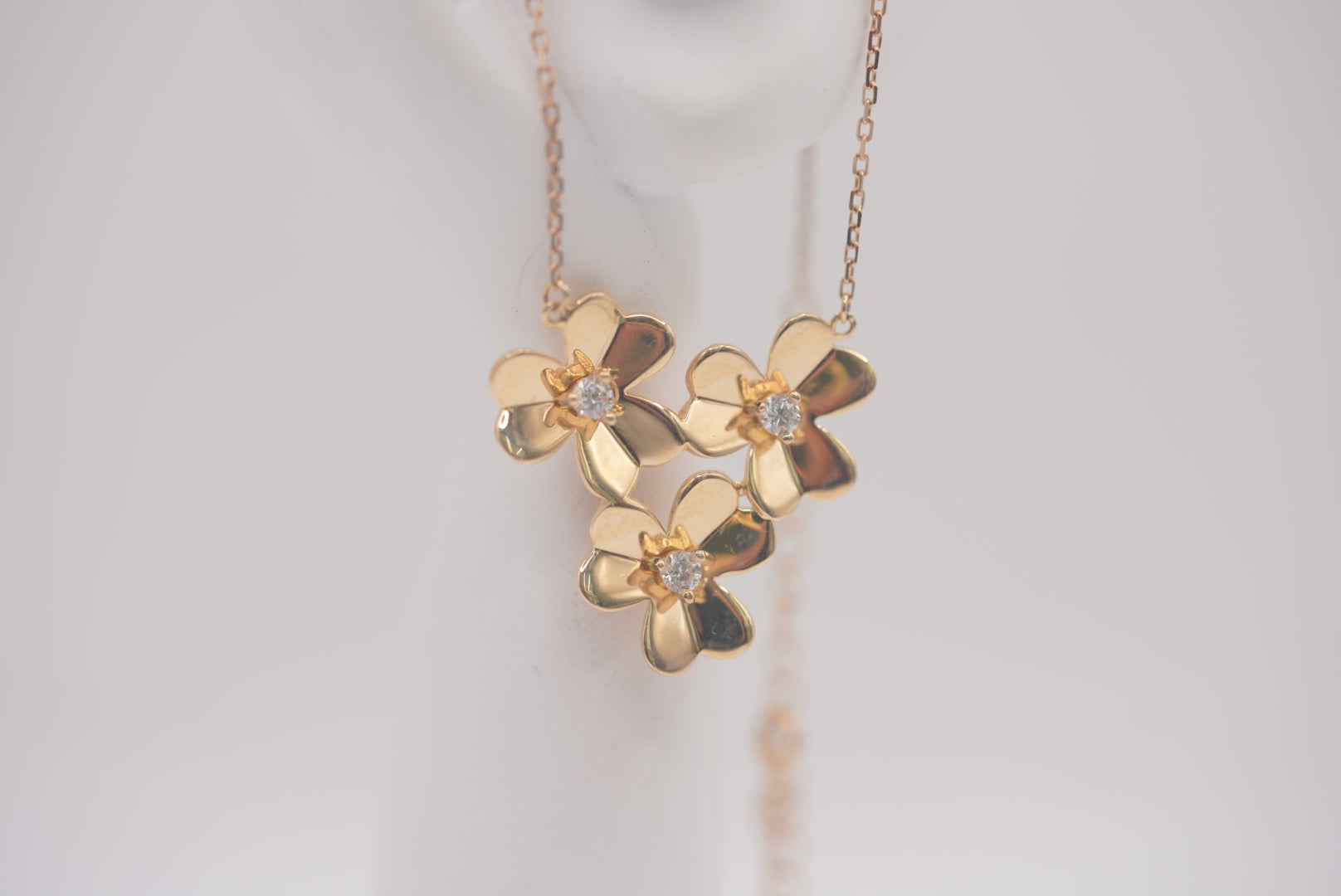 14k Women’s Necklace - Flower Candor