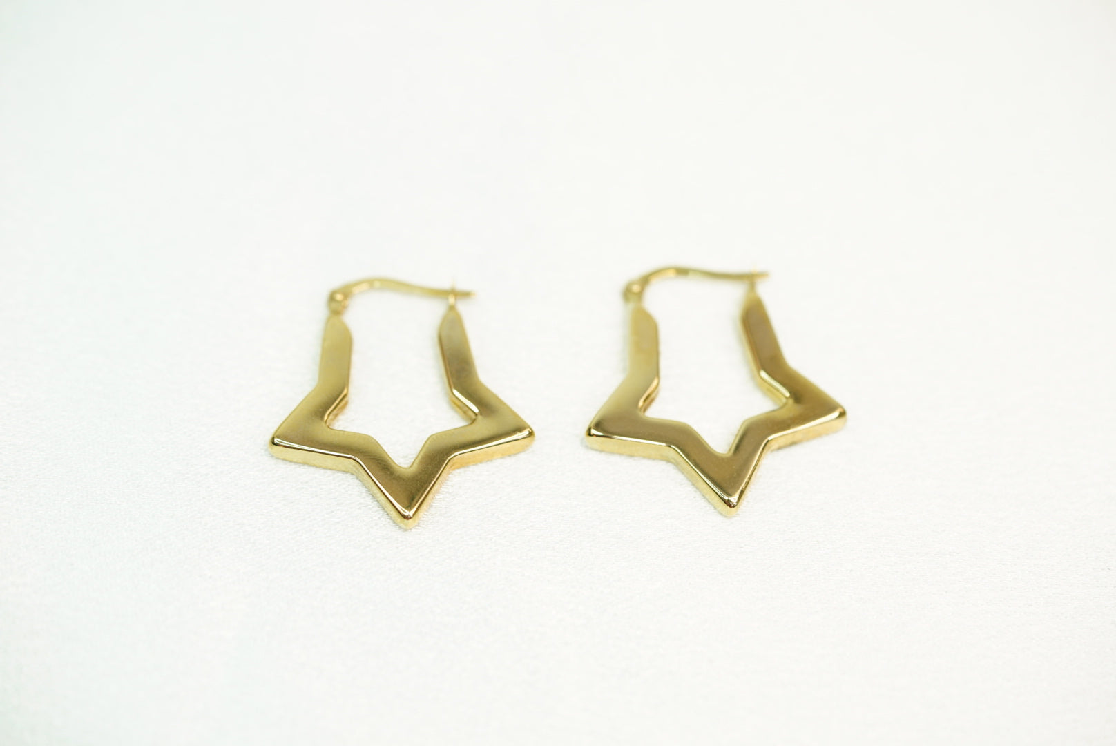 14k Star Hoops