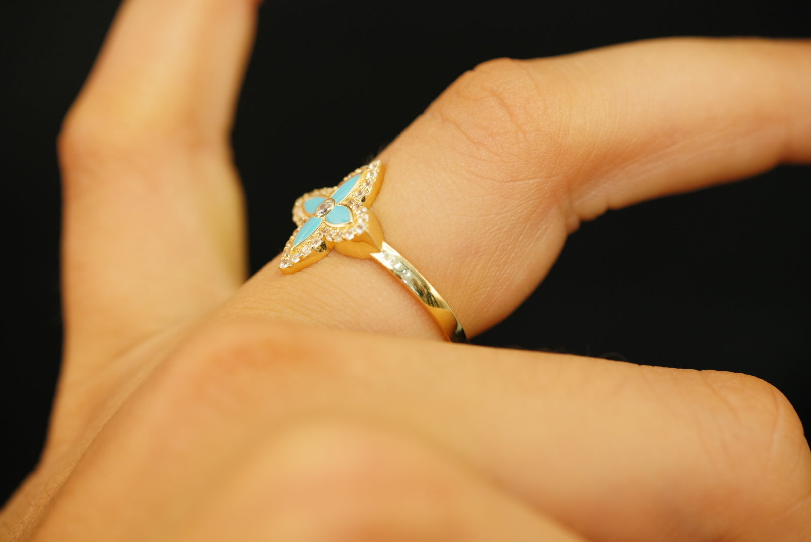 14k Blue Crystal Flower Ring