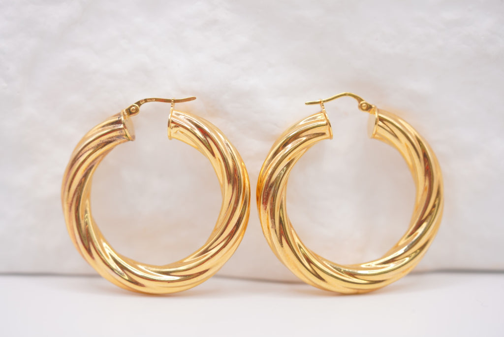 14k Hoop Earrings - Pure Radiance