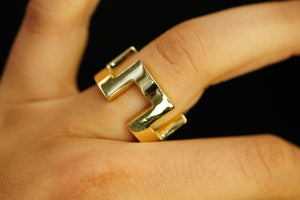 10k Abstract Ring