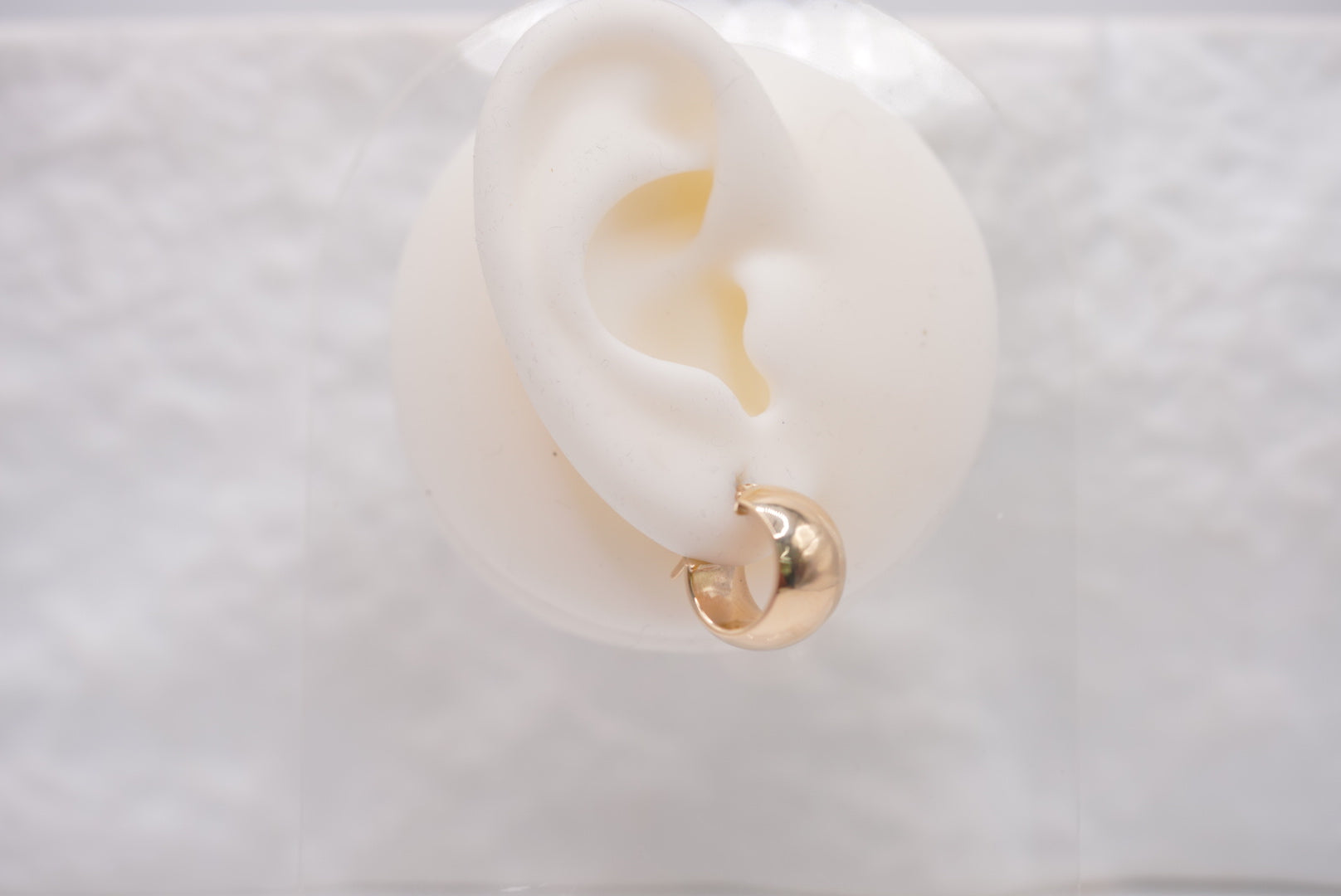 14k Hoop Earrings - Timeless Glow