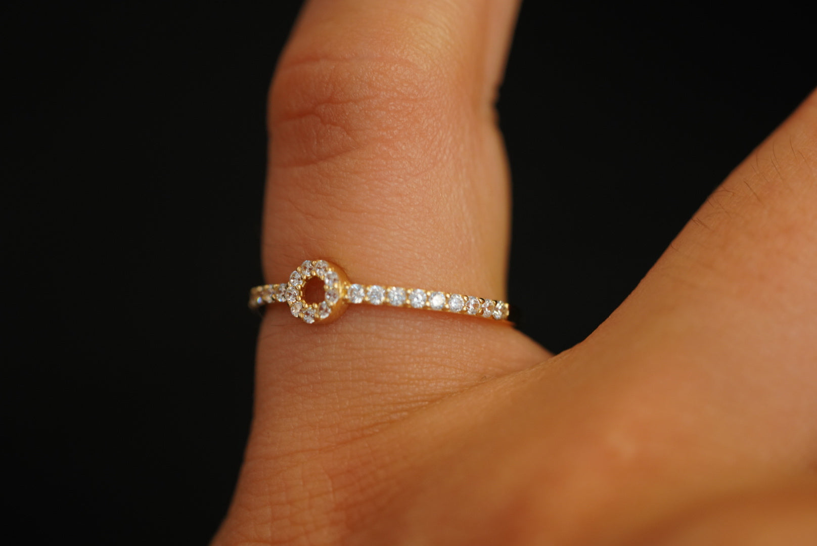 14k Circle Crystals Ring