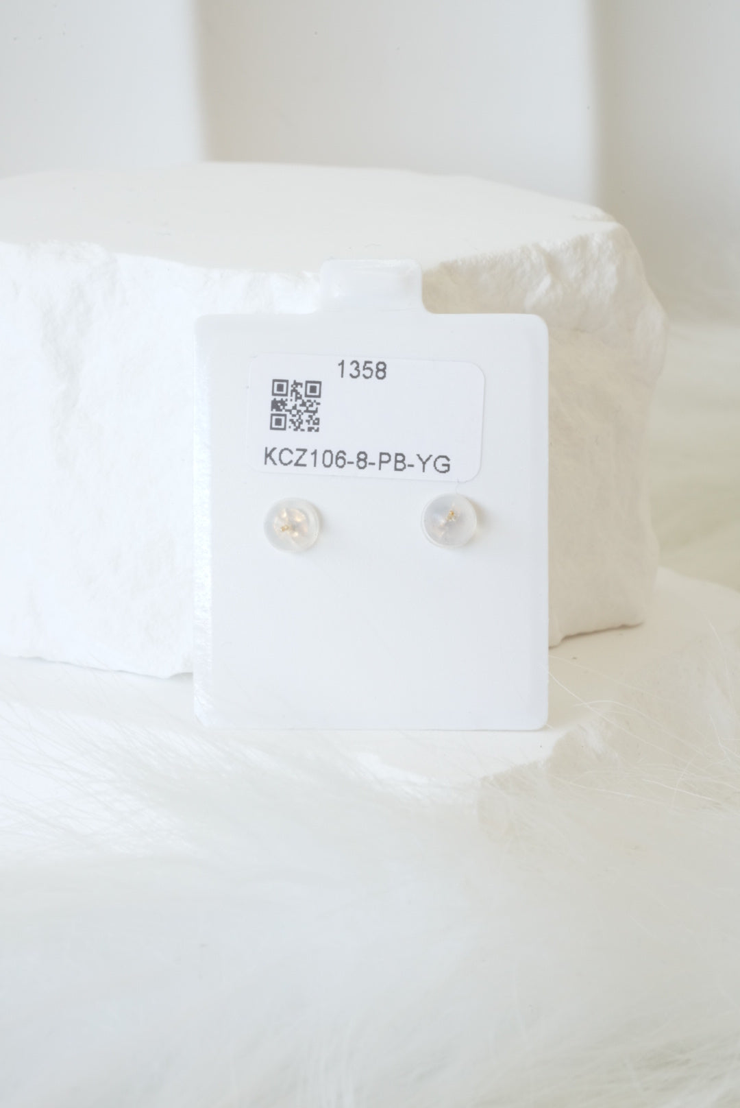 14k Earrings - Round Stone