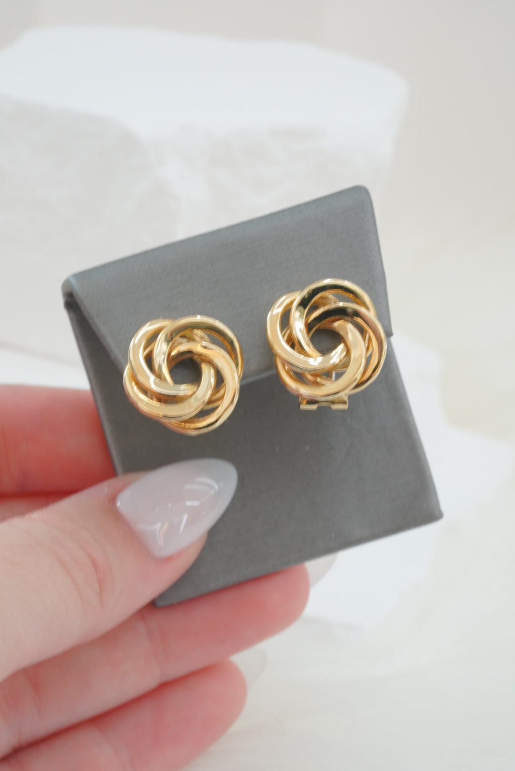 14k Earrings - Open Knot