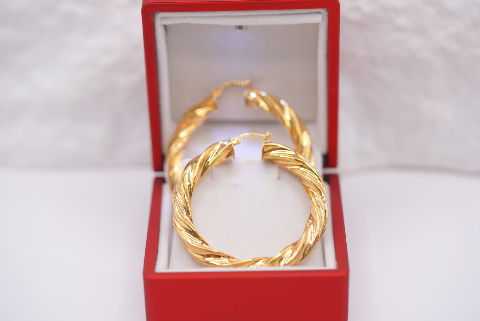 10k Hoop Earrings - Velvet Shine