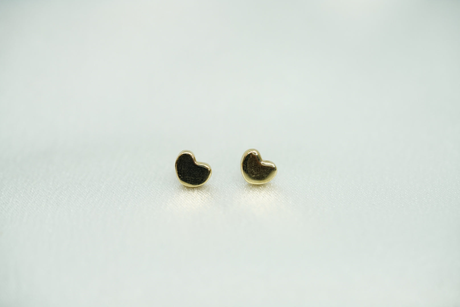 14k Small Heart Stud Earrings