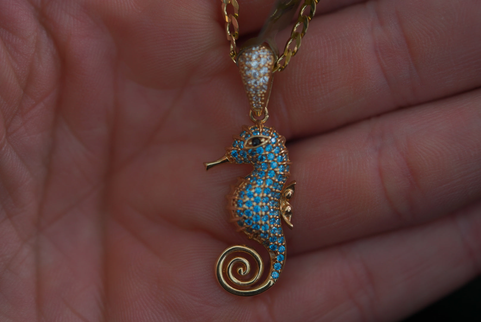 14k Pendant - Little Seahorse