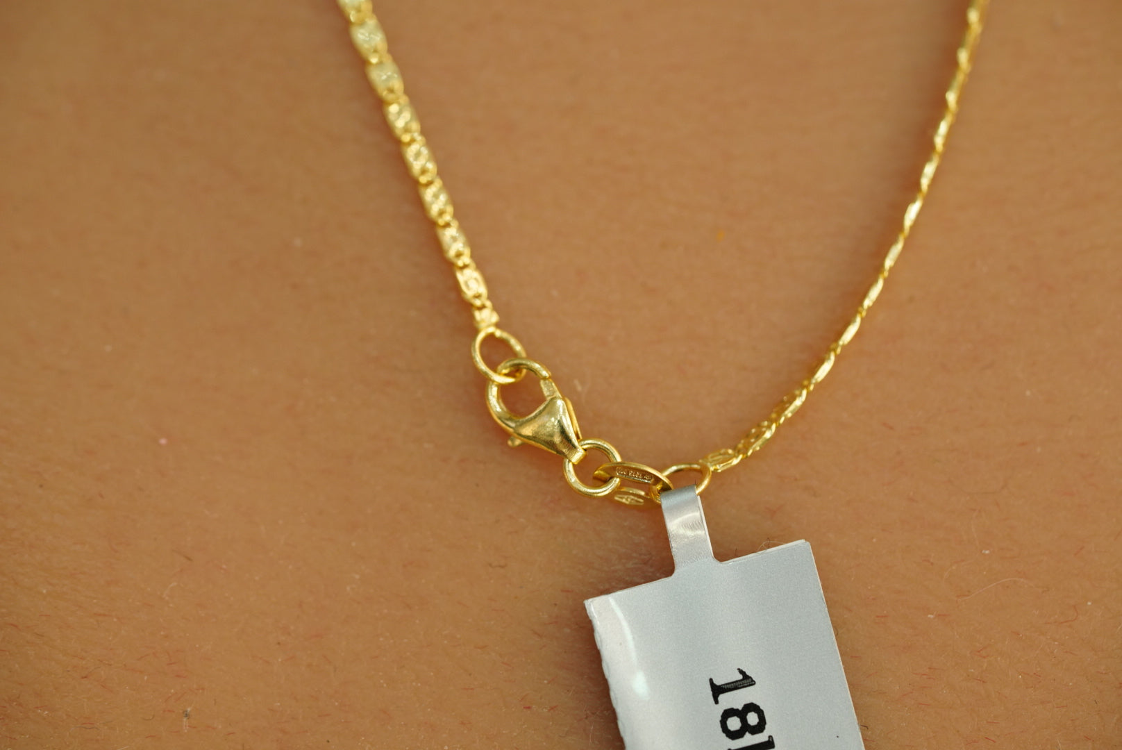 18k Abstract Chain with Coromoto Virgin Pendant