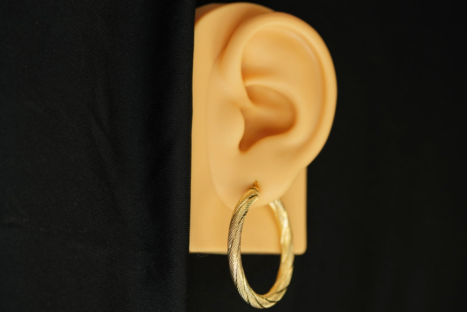 14k Textured Curved Hoops