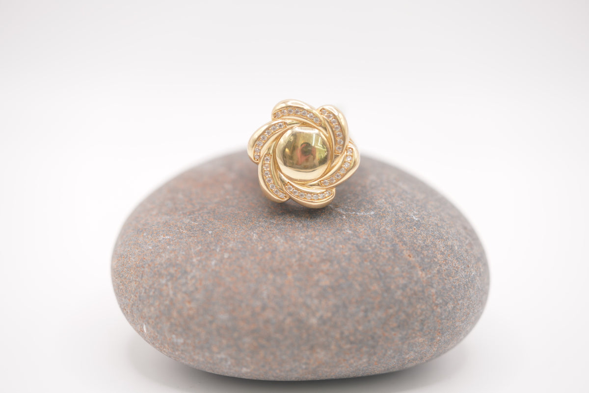 14k Women’s Ring - Unique Flower