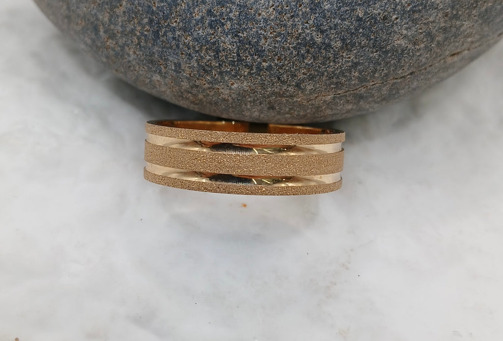 14k Alliance Ring - Classic Beauty