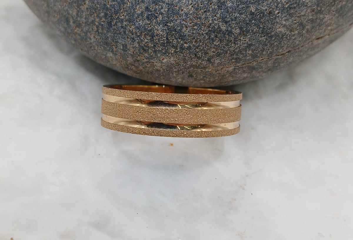 14k Alliance Ring - Classic Beauty