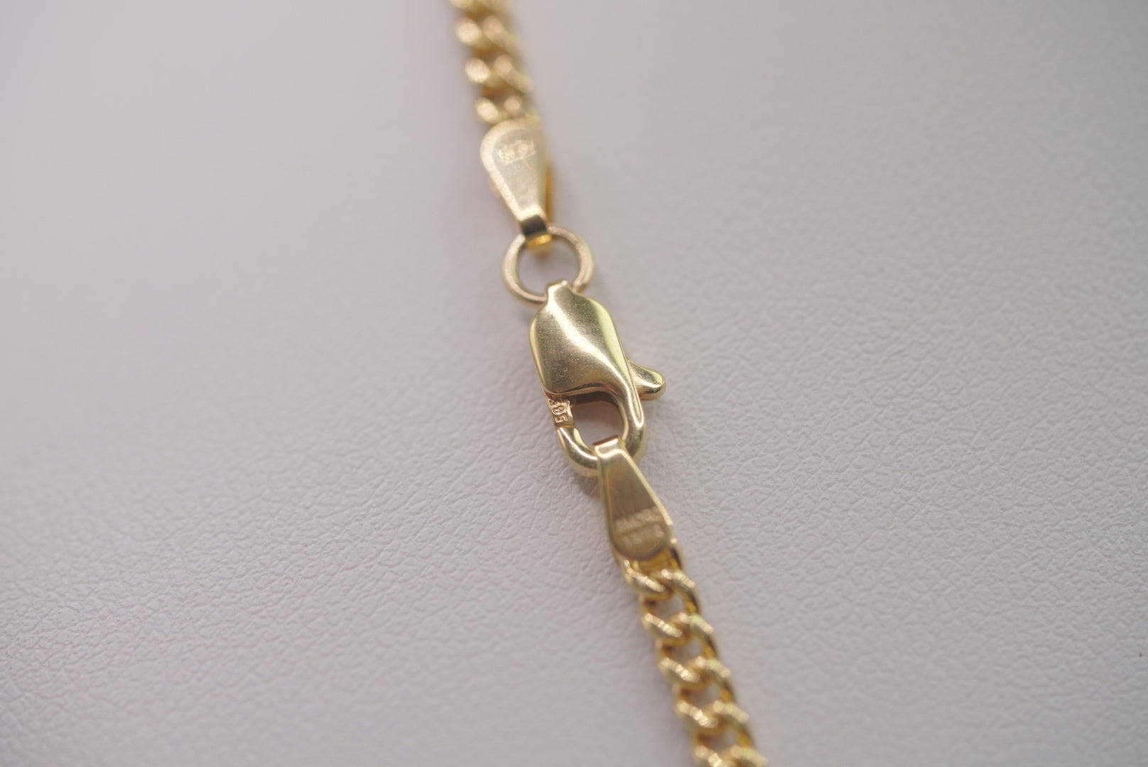 14k Cuban Link Chain with Pendant - Praise The Lord