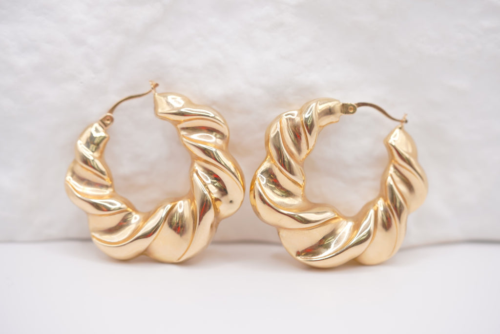 14k Hoop Earrings - Urban Twist