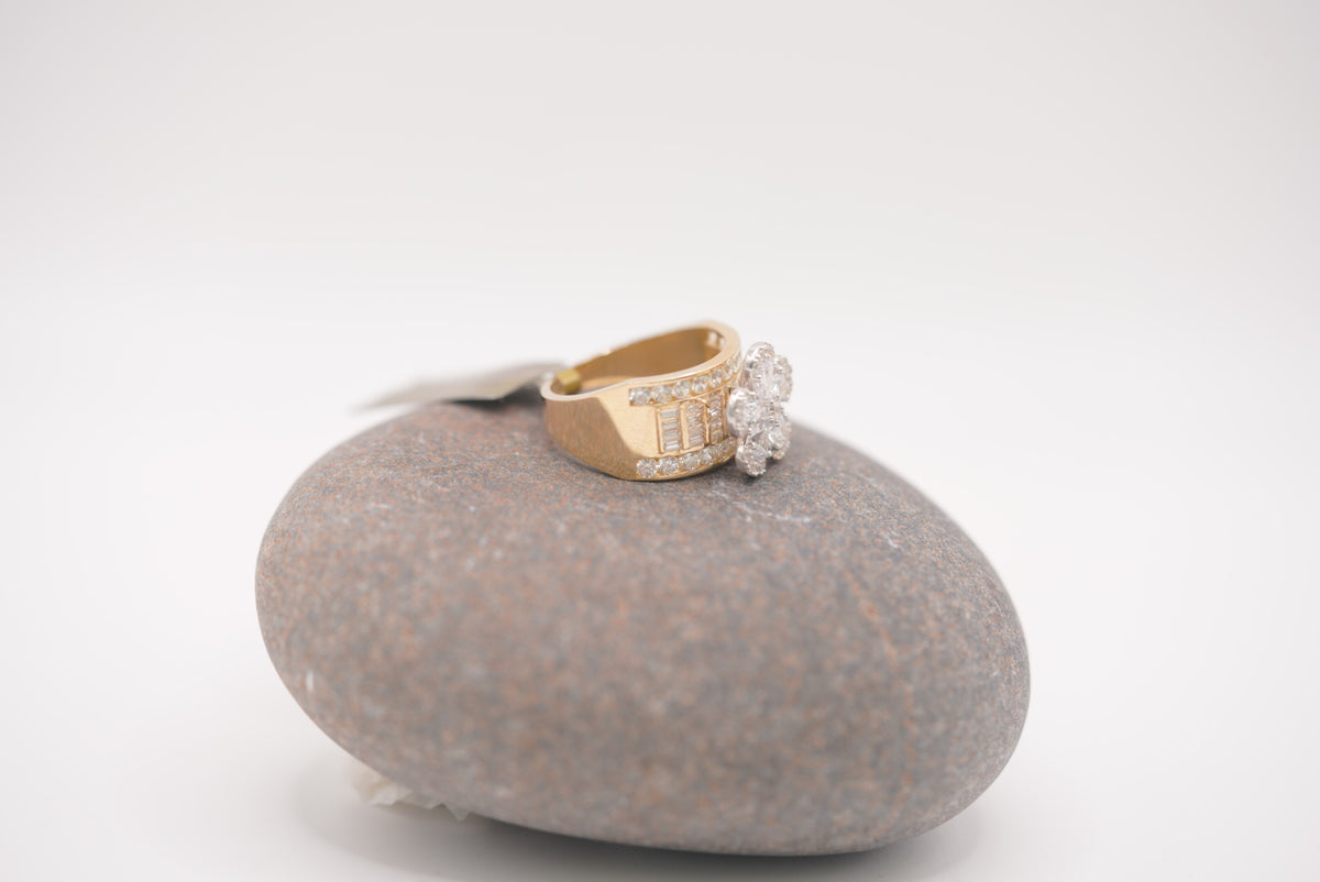 14k Women’s Ring - Crystal Flower