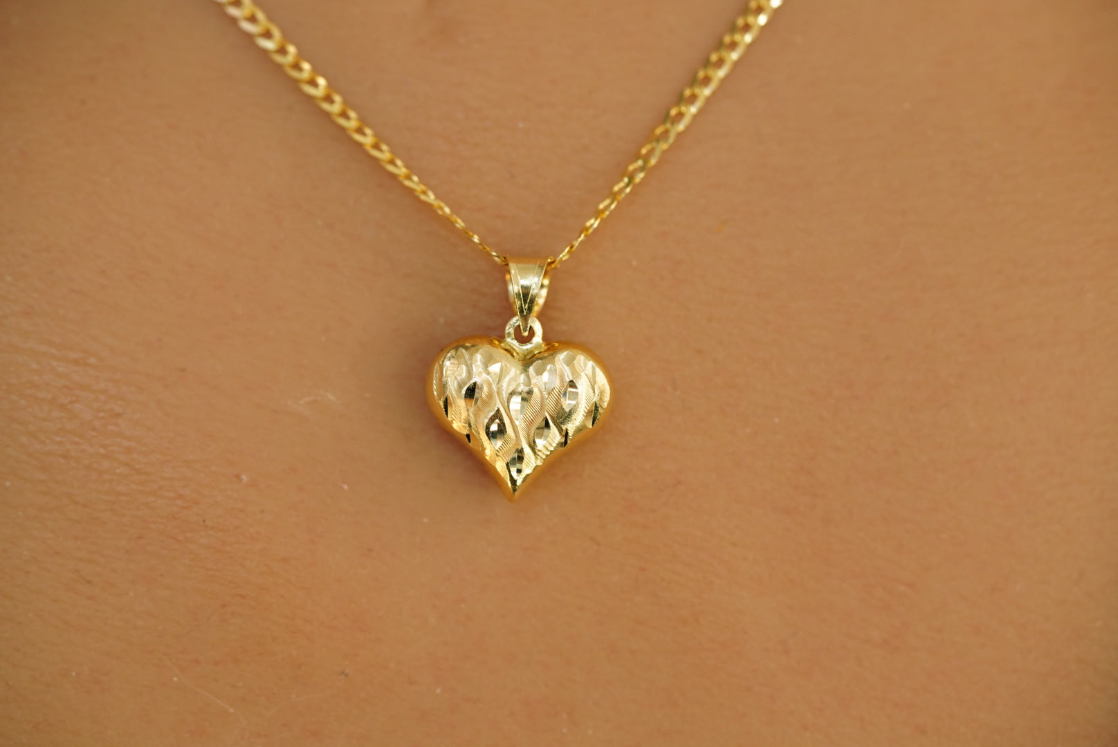 18k Chain with Heart Pendant and Earrings Set