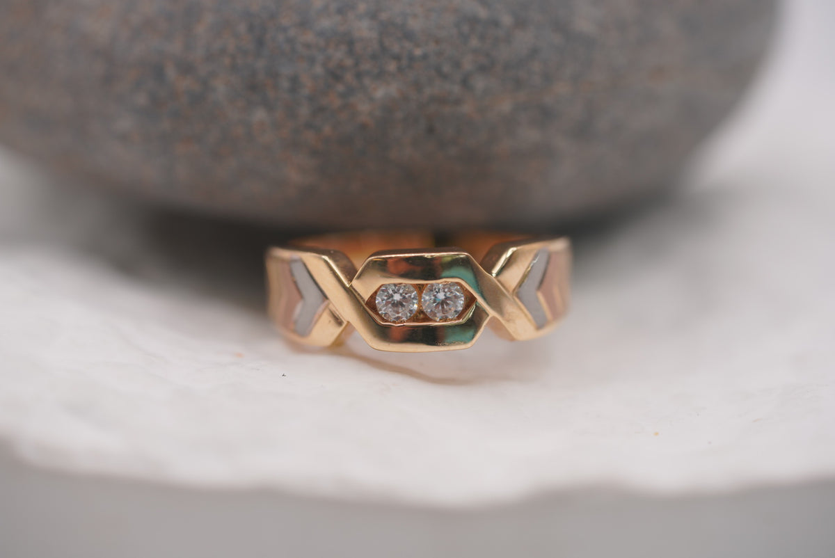 14k Alliance Ring - Unique Design