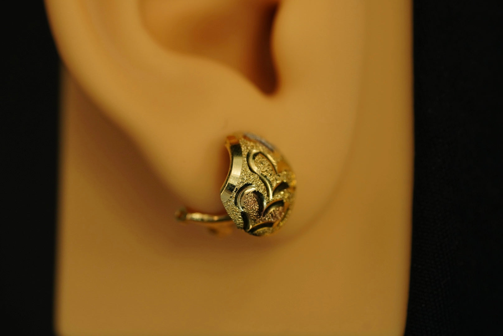 14k Three Gold Heart Clip Earring