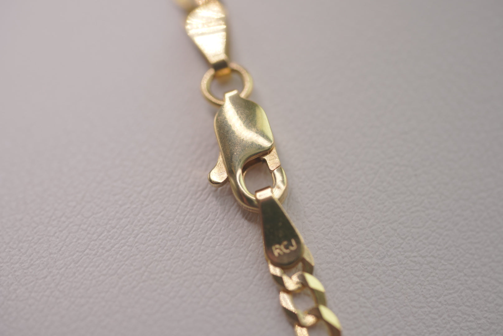 14k D Cut Chain with Pendant - Padre Nuestro