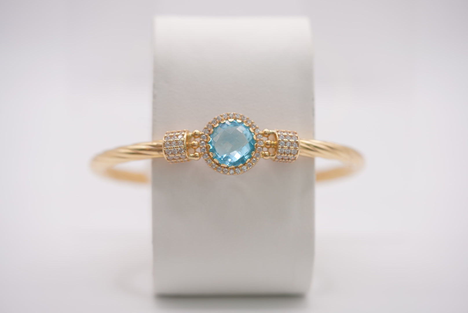 14k Women’s Bracelet - Blue Shine