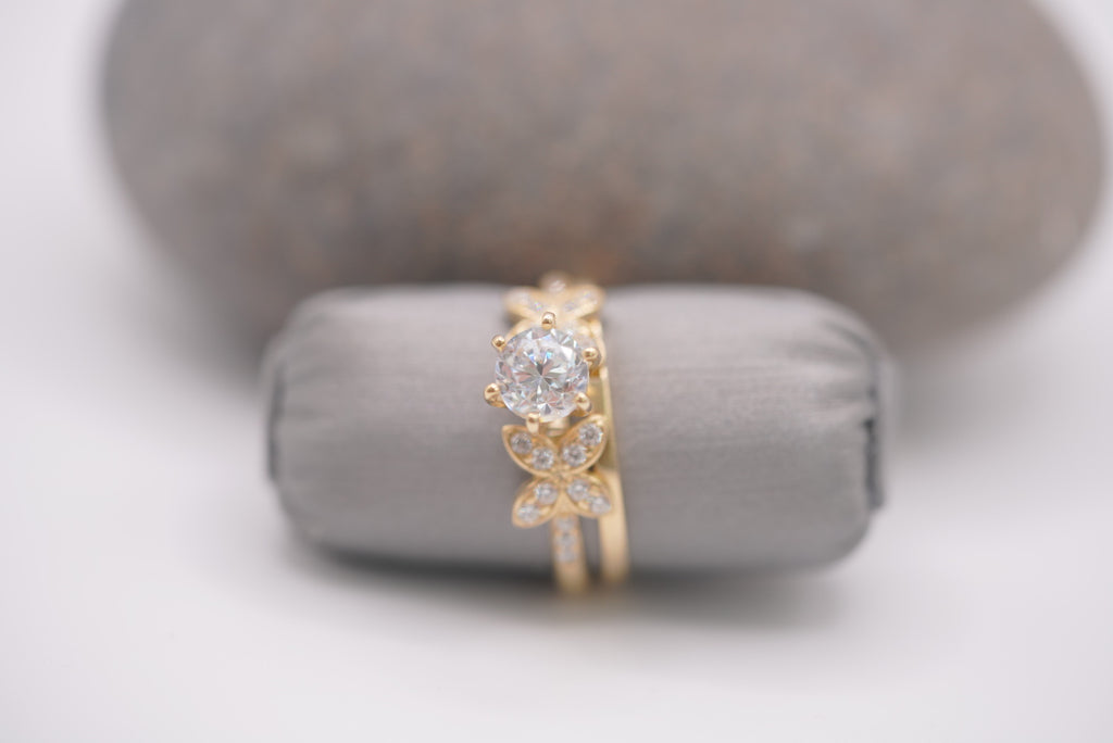 10k Engagement Rings - Duo Love