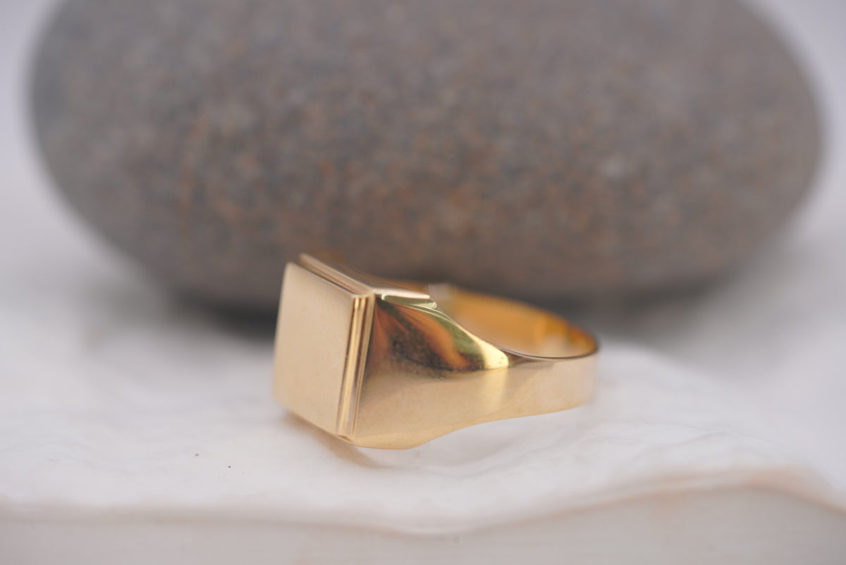 14k Men’s Ring - Noble Edge