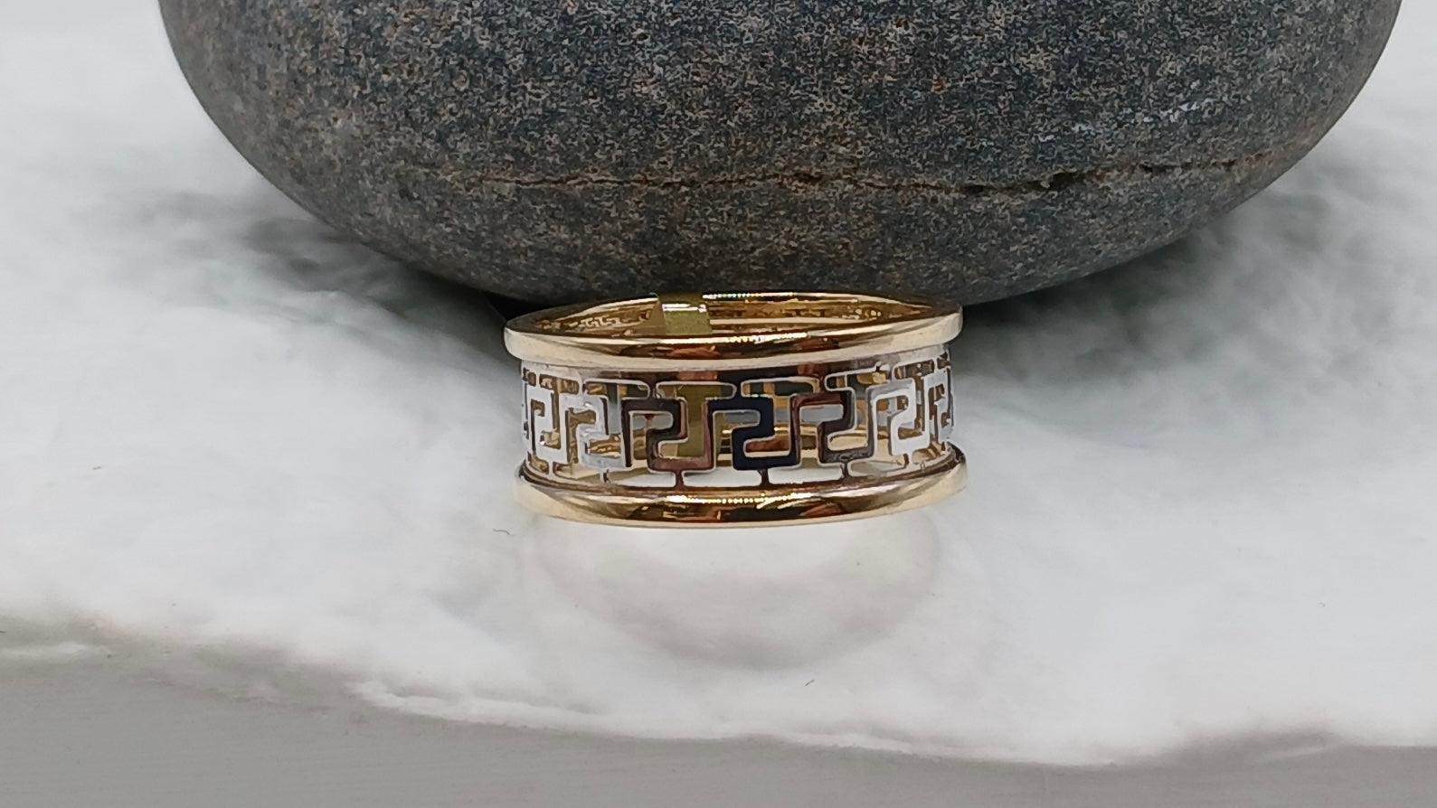 14k Alliance Ring - Abstract Design