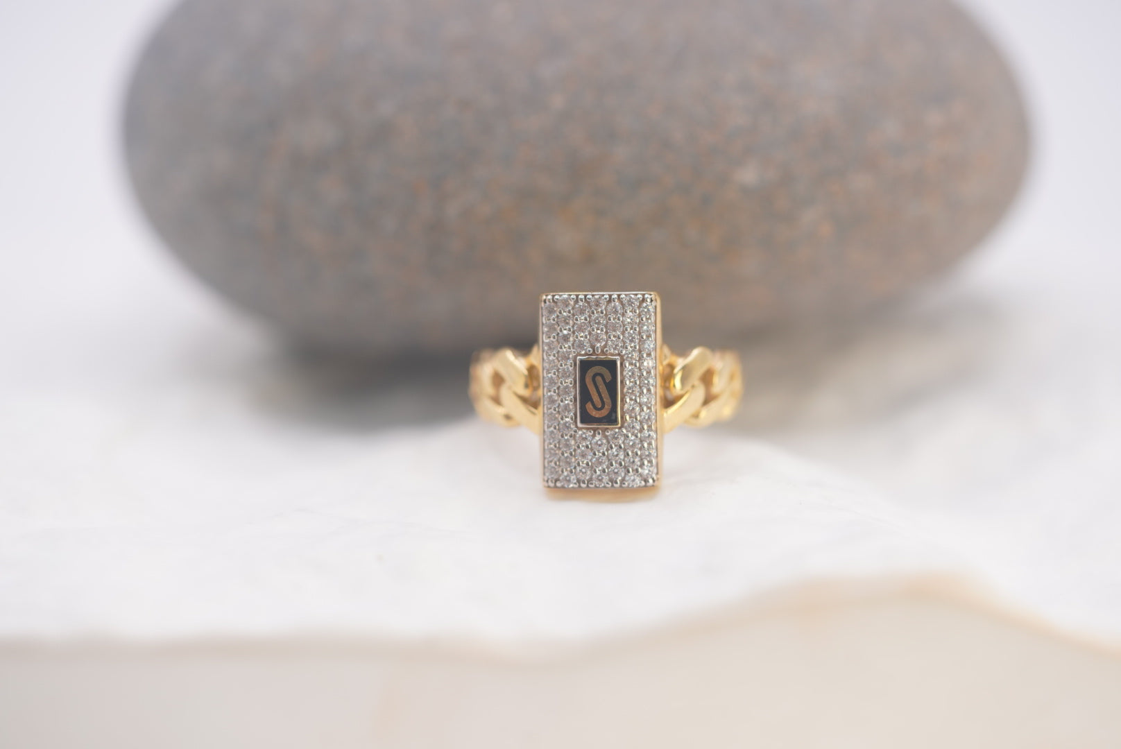 10k Women’s Ring - Monaco Style