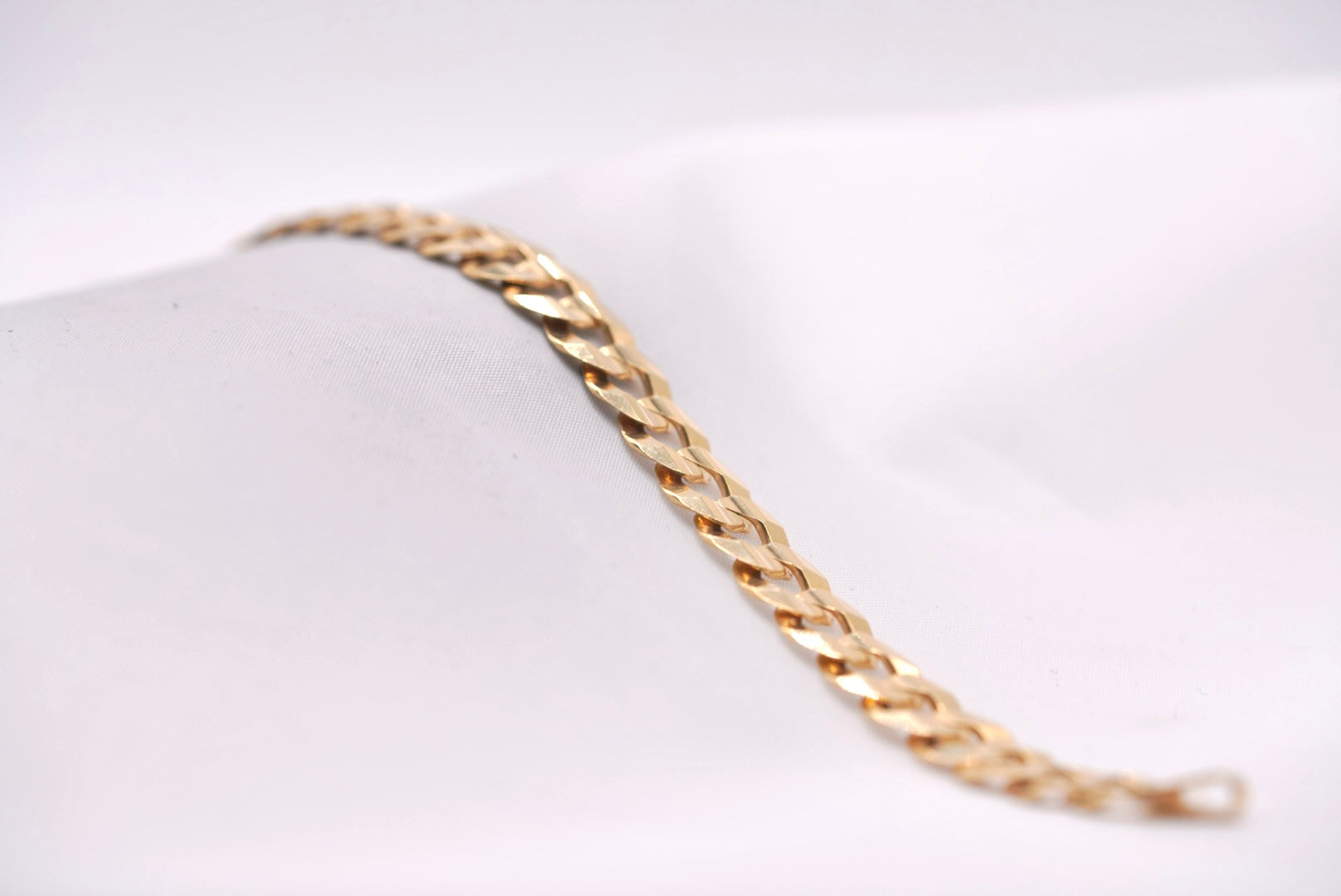 14k Diamond Cut Bracelet - Bold Power