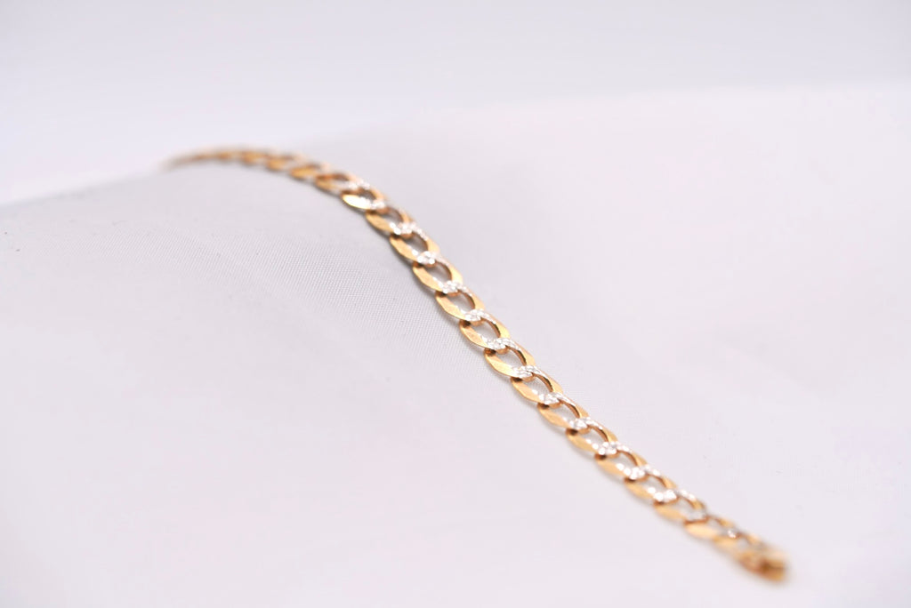14k Diamond Cut Bracelet - Shiny Details