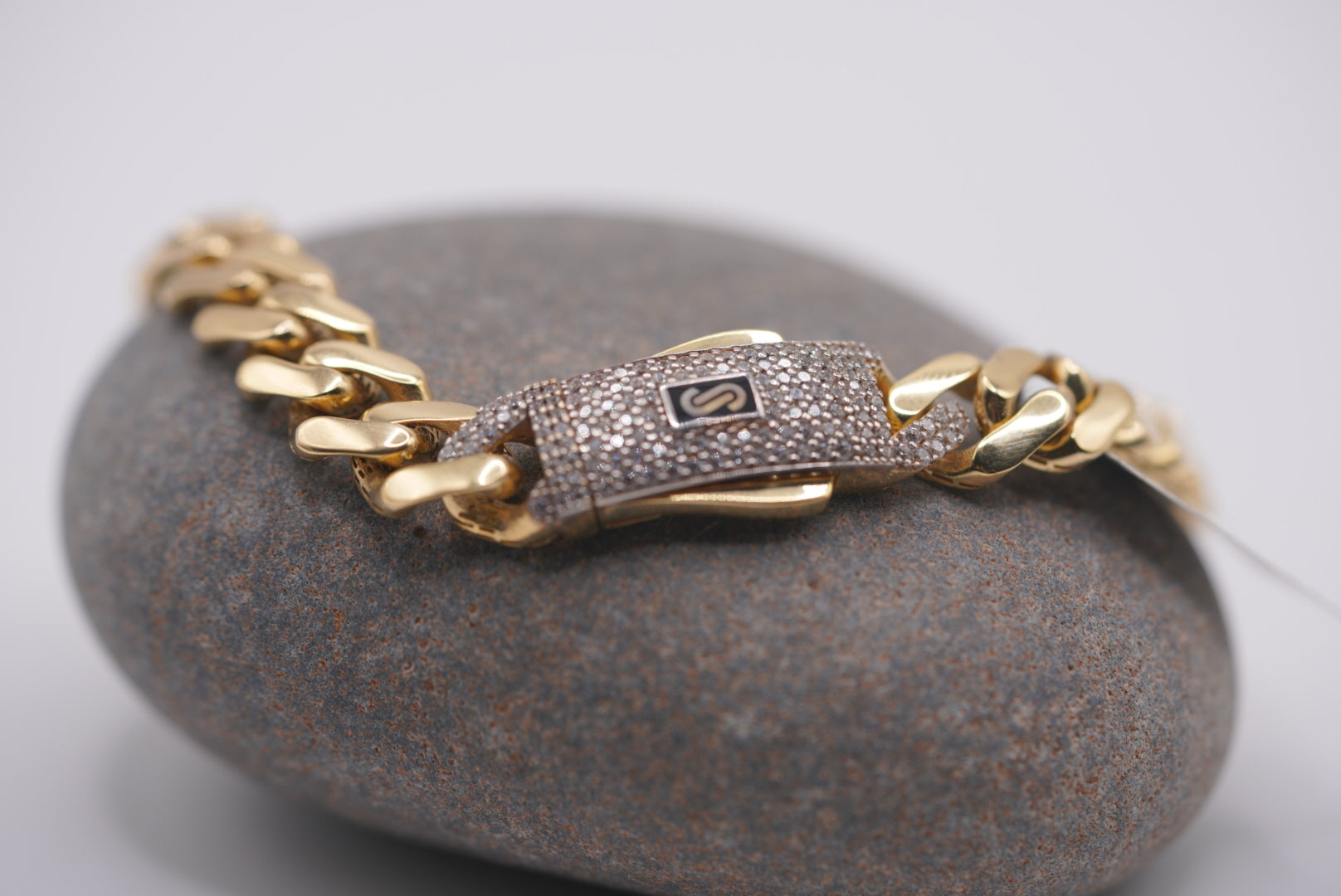 10k Monaco Bracelet - Timeless Elegance