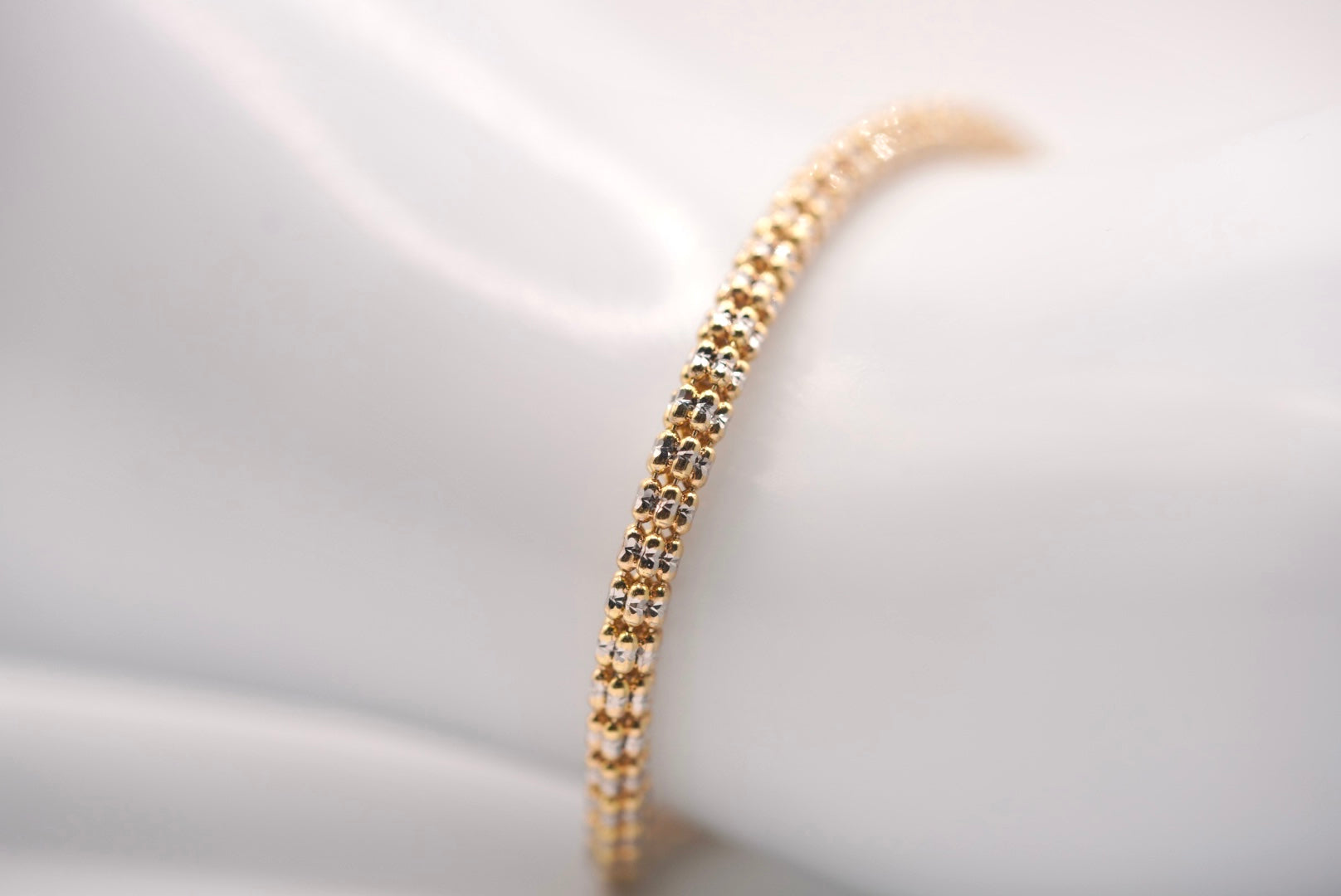 14k Shiny Bracelet - Power Brilliance