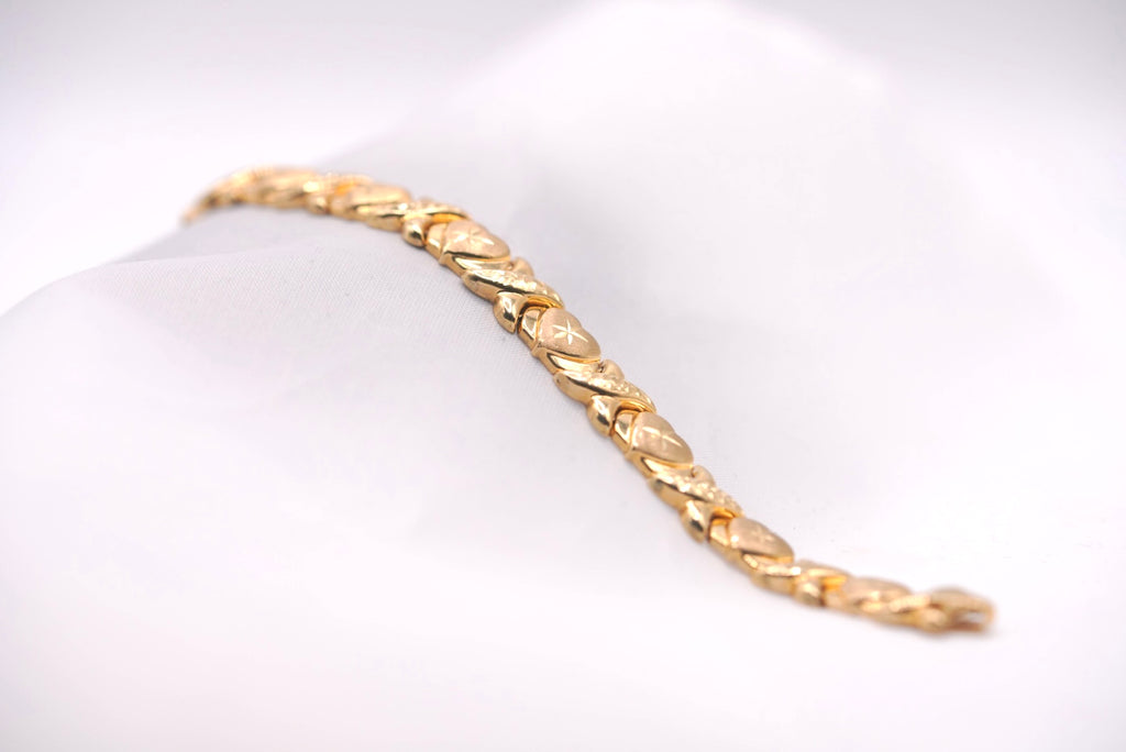 10k XOXO Bracelet - Forever Cherished