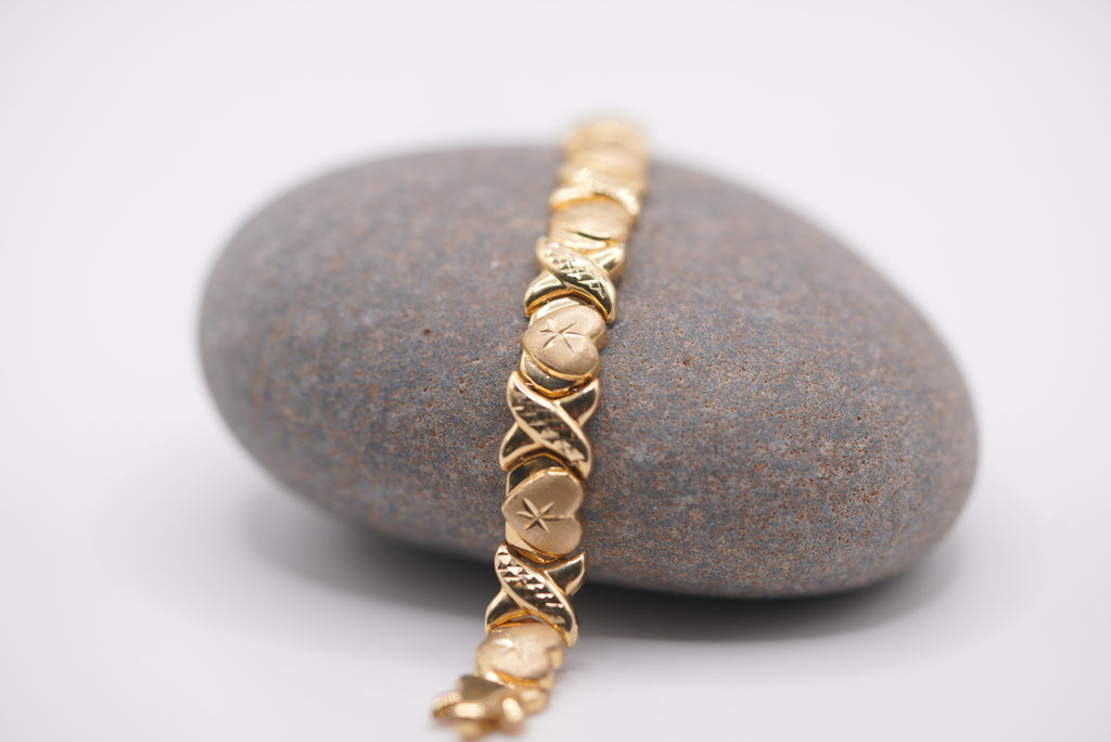 10k XOXO Bracelet - Forever Cherished