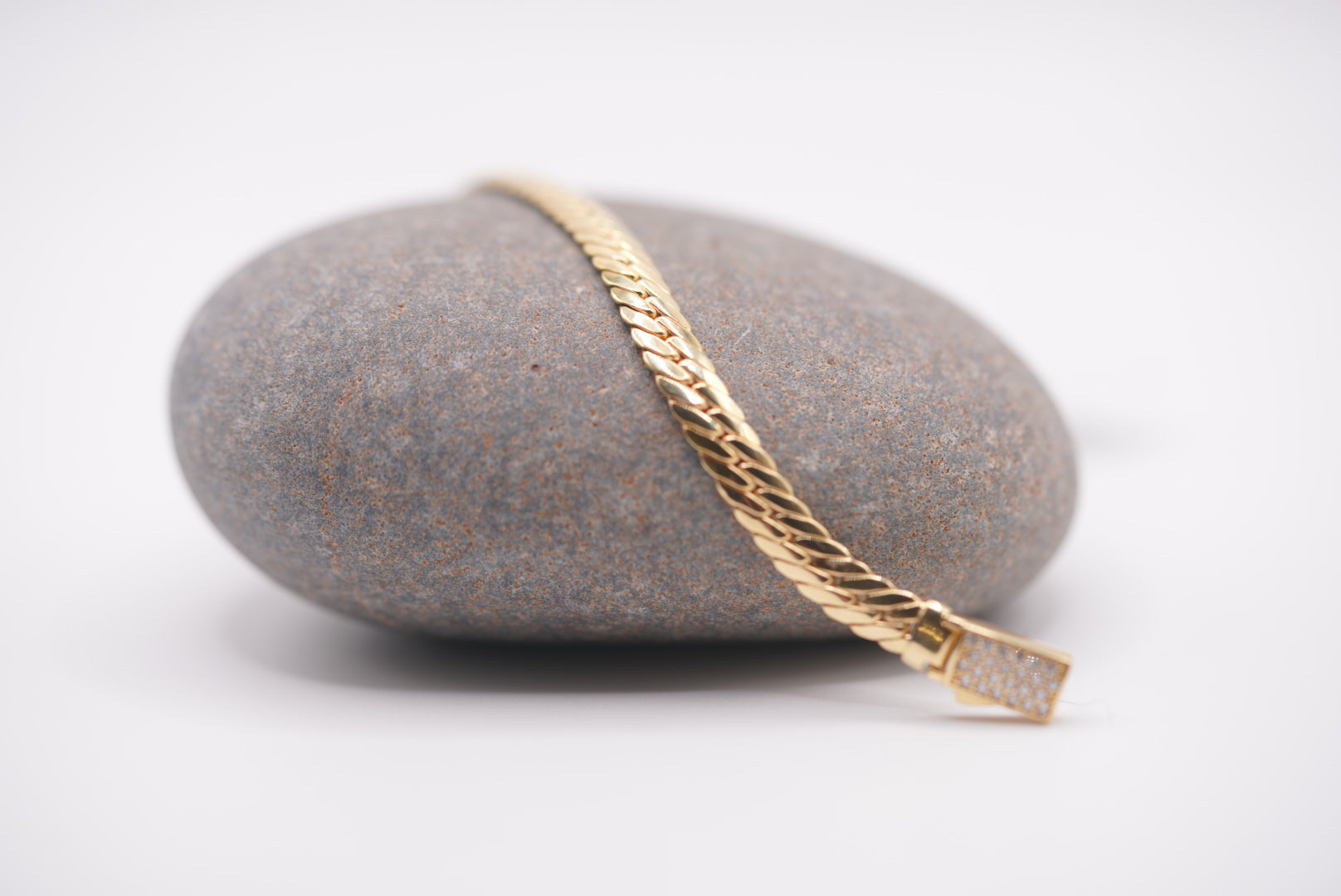 14k Cuban Link Shine - Must Have Piece